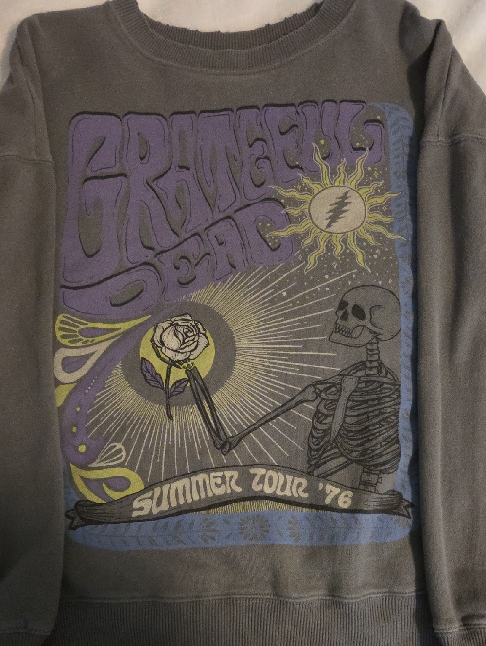 American Eagle Outfitters Gray Grateful Dead Graphic Sweatshirt
